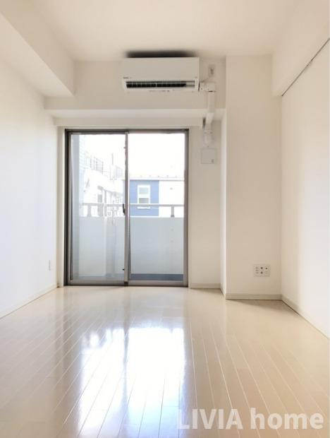 渋谷区西原１丁目の賃貸マンションの居間・リビング|実際の設備・内装は現況を優先とさせていただきます。