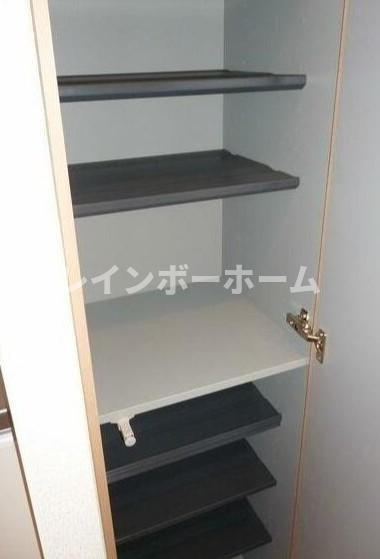 パルス中台の収納