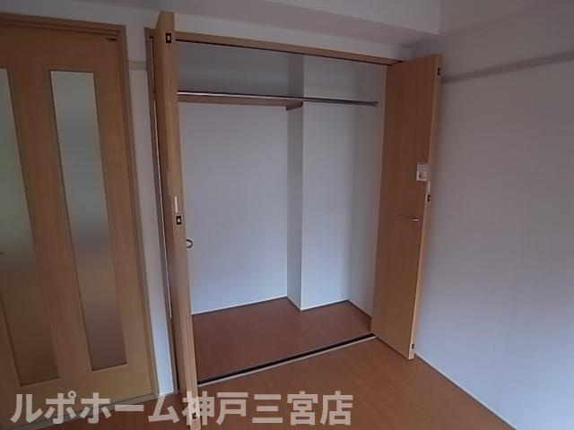 サンビルダー三宮　の収納