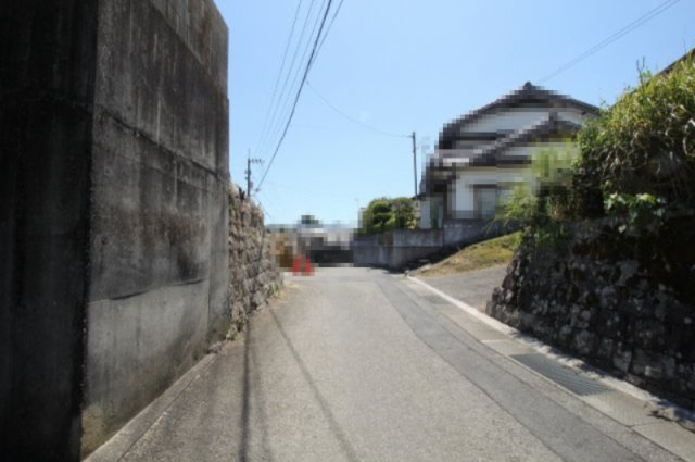 福井町　建築条件なし　売土地　B号地（全4区画）　の前面道路含む現地写真