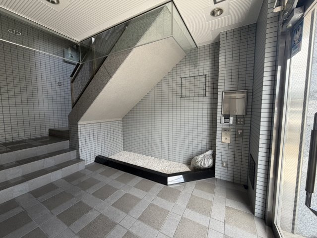 仮称）旭町4丁目事務所のエントランス