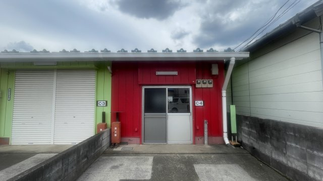 TO倉庫の内装