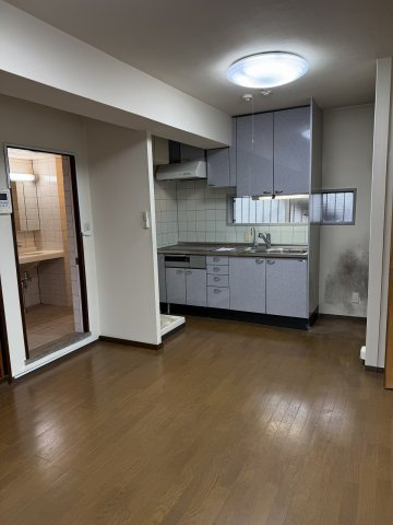 カーサ青葉台の居間・リビング