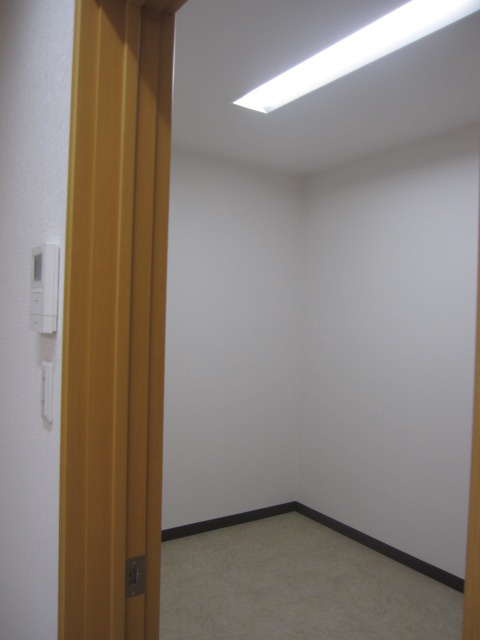 メルディアキューブ箕面牧落 Office & Garageの寝室