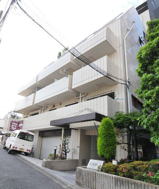 新宿区西新宿４丁目の賃貸マンションの外観