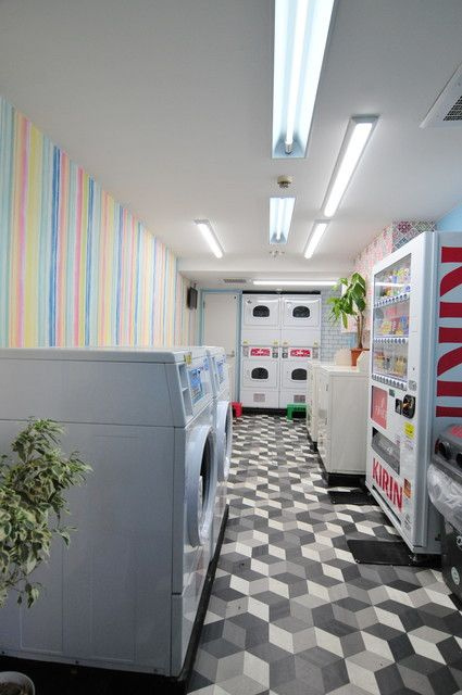 新宿区西新宿４丁目の賃貸マンションのロビー