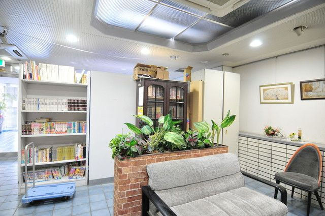 新宿区西新宿４丁目の賃貸マンションのロビー