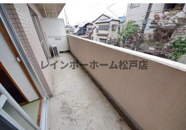 PLENDY北小金のバルコニー