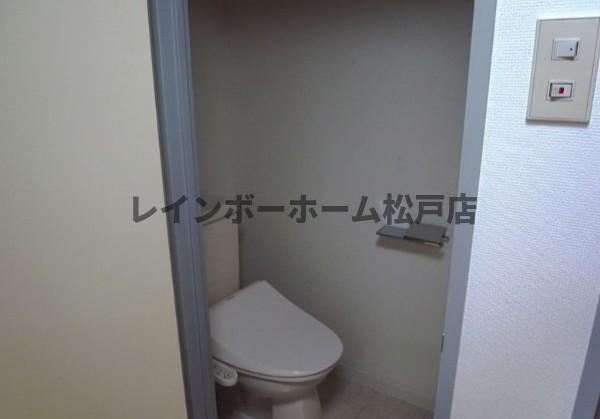 流山市前ケ崎の賃貸マンションのトイレ