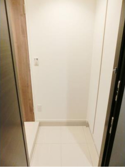 千代田区神田司町２丁目の賃貸マンションの玄関