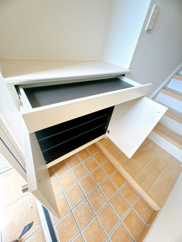 【収納】 | アヴァンツァート | ※クリーニング前のお部屋です