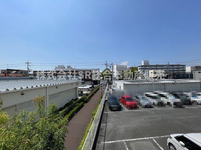 稲田新町3丁目中古戸建の展望|小学校・スーパー・コンビニ・ドラッグストア・飲食店・フレスポ東大阪が徒歩10分圏内と近く、日々の生活にも便利な立地です！
