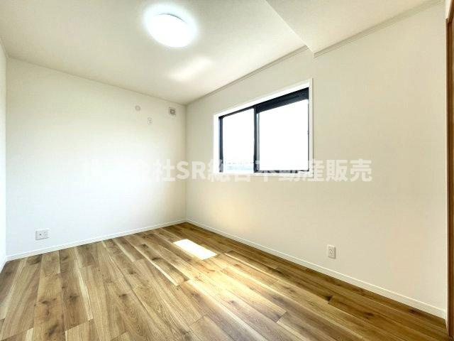 稲田新町3丁目中古戸建の子供部屋|2F　5.7帖。子供部屋など様々な用途でご利用いただけます！