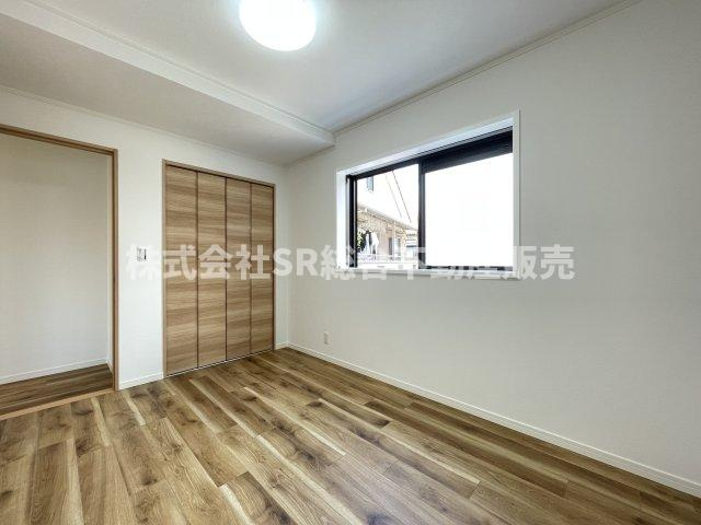 稲田新町3丁目中古戸建の洋室|収納付きの便利な洋室です！