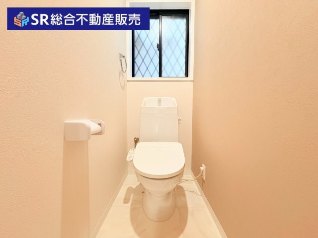 稲田新町3丁目中古戸建のトイレ|トイレも新調いたしました！温水洗浄便座もございます♪