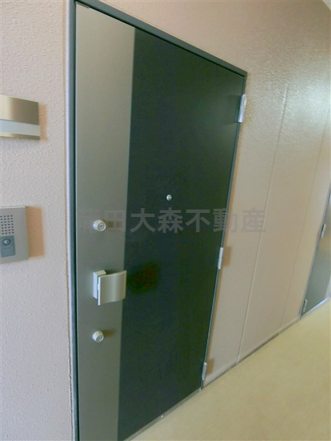 日神デュオステージ大森の玄関