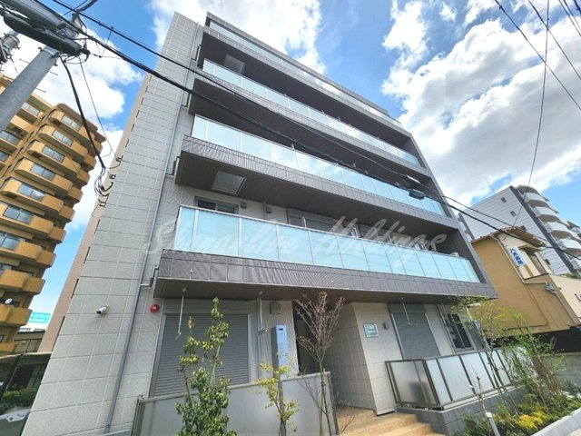 藤沢市鵠沼花沢町の賃貸マンションの外観