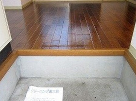 ハイツ秋ヶ瀬の玄関