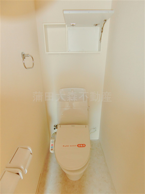 フレンテ鵜の木　のトイレ|トイレ　温水洗浄便座　戸棚つき