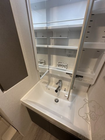 CREATIF堂島の独立洗面台
