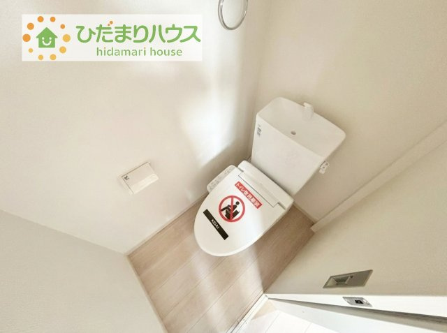 【トイレ】 | 土浦市上高津2期　新築戸建　6号棟 | 1・2階にトイレあり。階段を降りなくてもいいので、高齢者の方も優しい☆彡