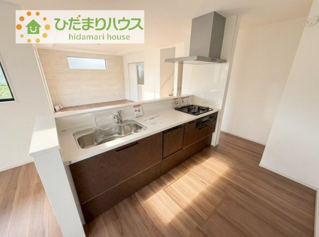 【キッチン】 | 土浦市上高津2期　新築戸建　3号棟 | 3口コンロでお料理する時間も短くなりそうですね(*‘∀‘)
