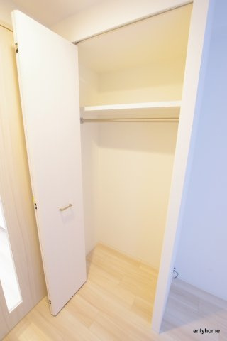 エスリード大阪梅田リュクス　仲介手数料無料の収納