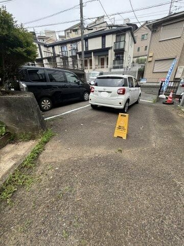 アムールコートの駐車場