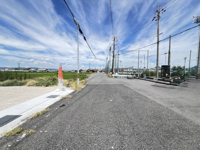 田原本町大字平田の前面道路含む現地写真