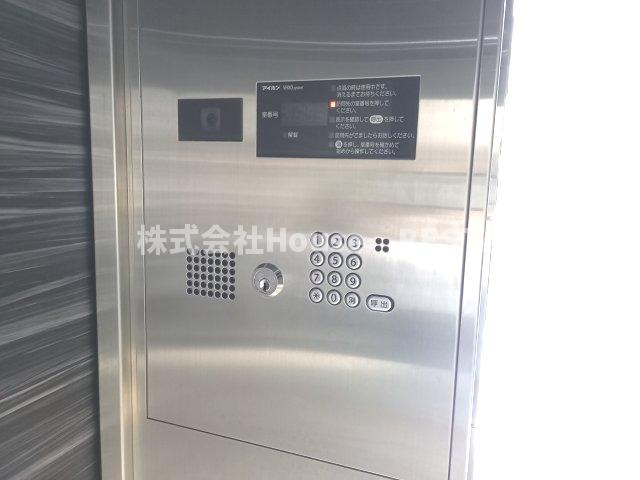 S-RESIDENCE神戸元町のエントランス