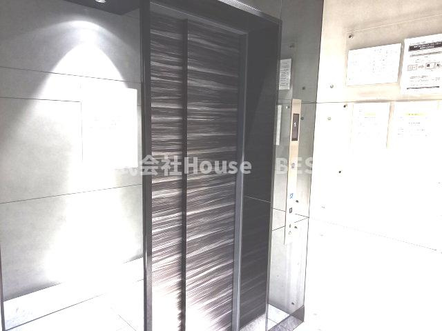 S-RESIDENCE神戸元町のロビー
