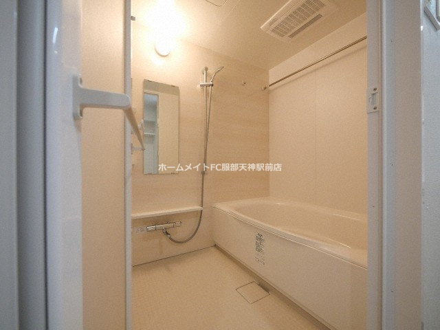 トリニティ豊中本町の浴室