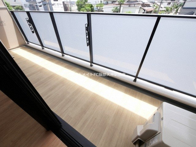トリニティ豊中本町のバルコニー
