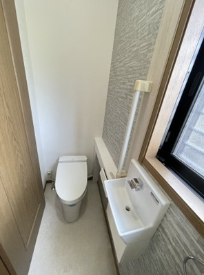 【トイレ】 | 川西市南野坂２丁目中古戸建 | １階トイレです