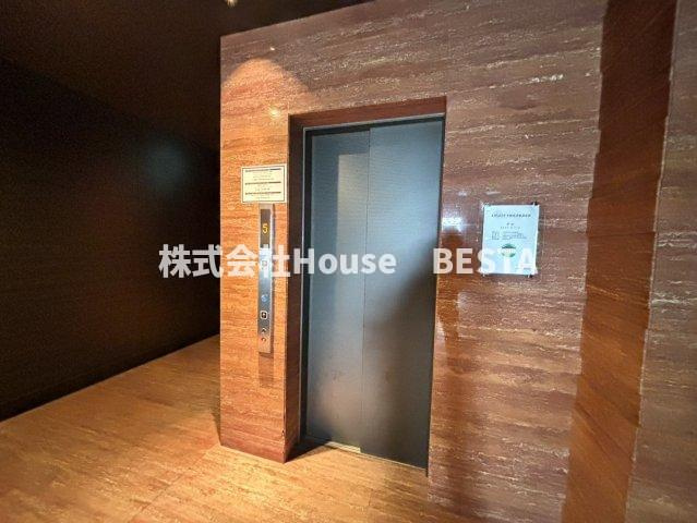 S-RESIDENCE神戸磯上通のロビー