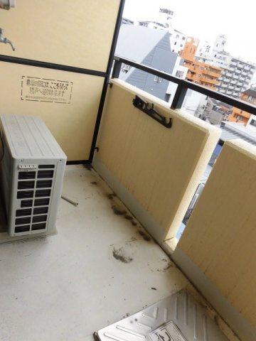 大阪市中央区上汐２丁目の賃貸マンションのバルコニー