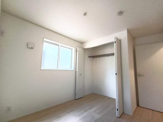 クレイドルガーデン周南市温田第1の洋室|5畳洋室です