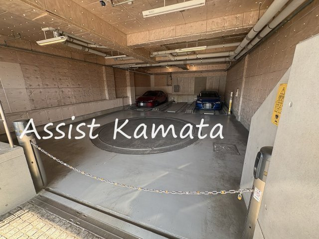 アールブラン久が原の駐車場
