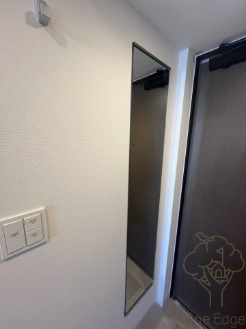 コンフォリア新大阪宮原Qの玄関