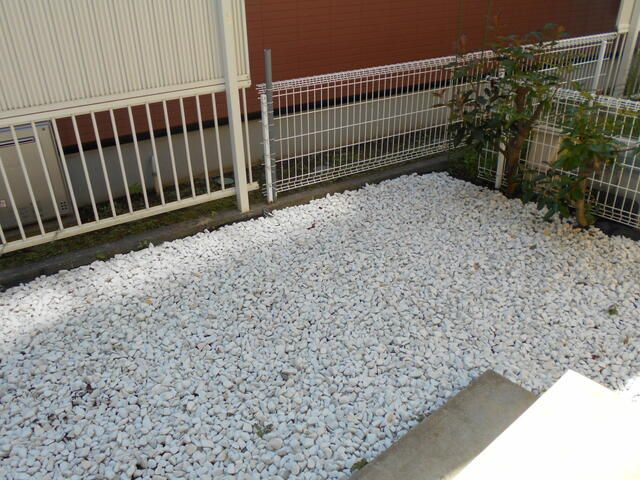ゲンタラスＢの庭