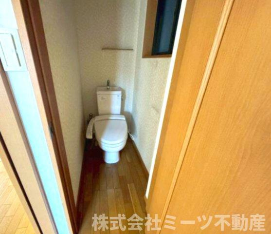 東大阪市昭和町　中古戸建のトイレ