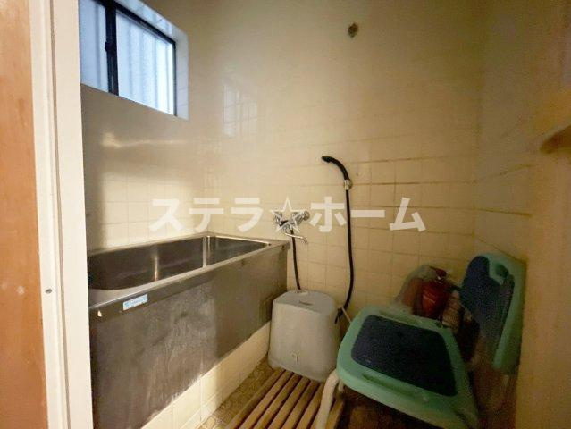 鴫野西5　中古戸建の浴室|日々の疲れを癒すお風呂付です
