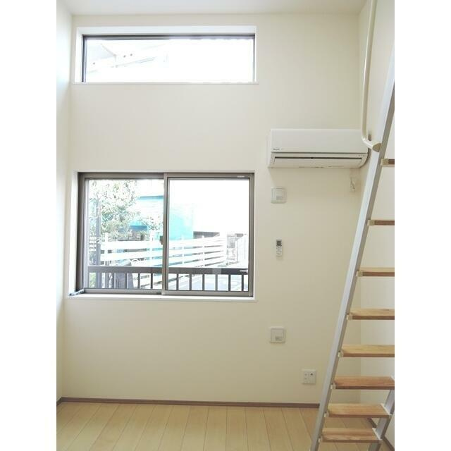 プレミエール南千住の洋室