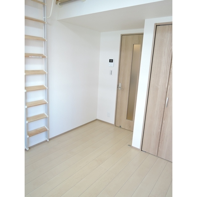 プレミエール南千住の洋室