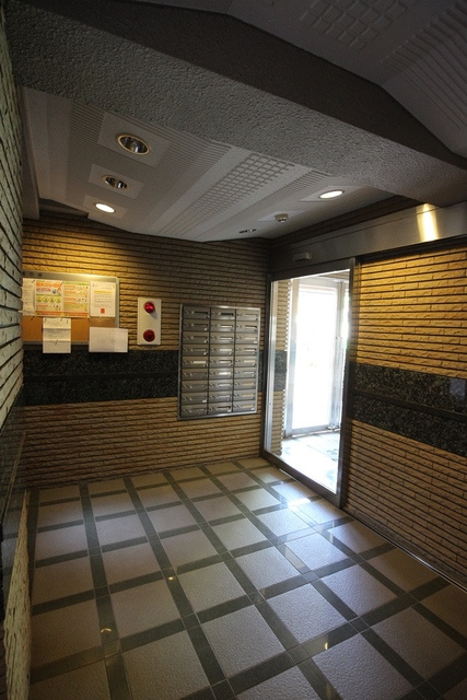 菱和パレス高円寺のエントランス|建物の内部です