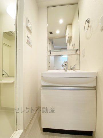 プレサンス栄ブリオの洗面所