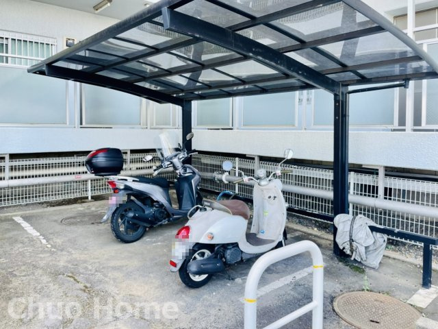 西葛西ハイツD棟の駐車場|【バイク置場】最新の空き状況や費用などの詳細は担当スタッフまでお問い合わせください。