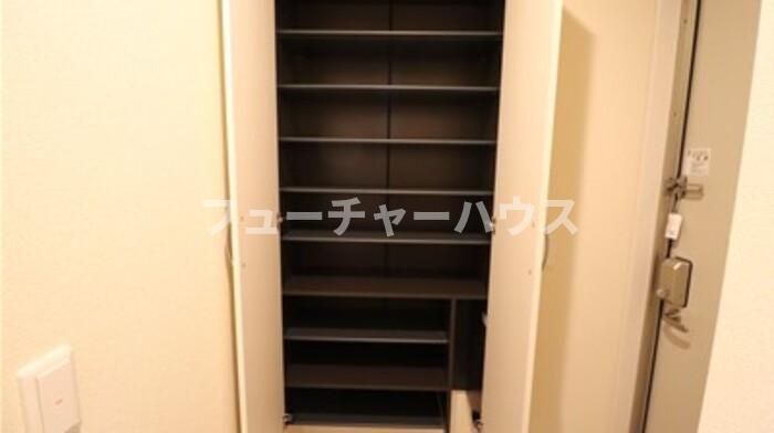 コンフォート　那珂の玄関