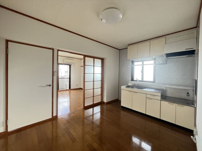  | NEWアーバン比屋根