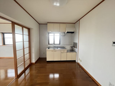  | NEWアーバン比屋根